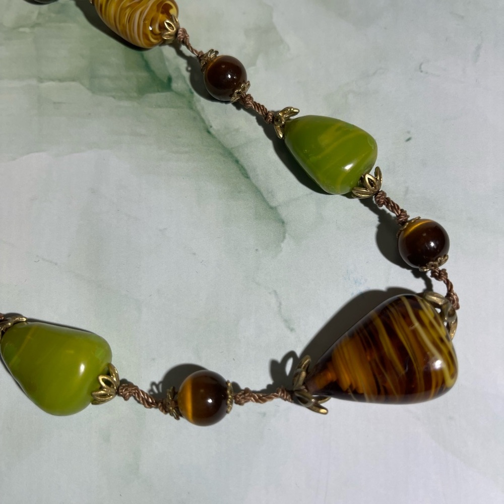 VINTAGE GLASS STONE NECKLACE - Picture 4 of 13